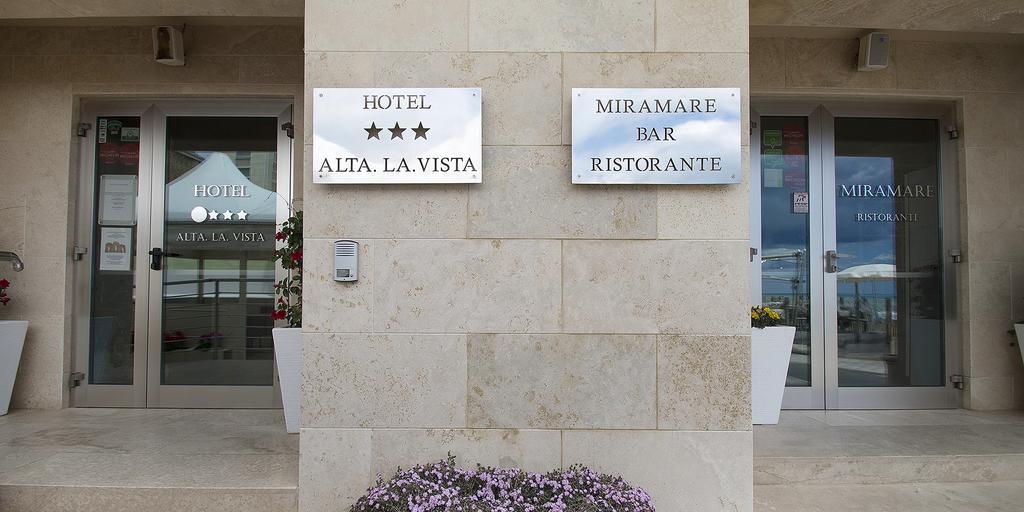 Hotel Alta La Vista มาริน่า เด กาสตาเนโก การ์ดูชี ภายนอก รูปภาพ