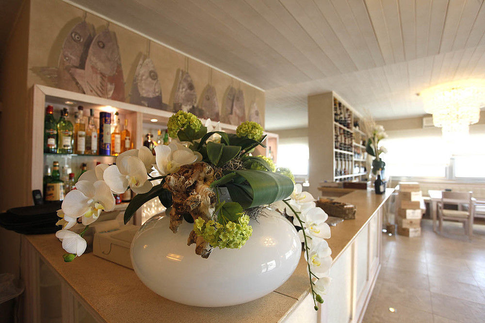 Hotel Alta La Vista มาริน่า เด กาสตาเนโก การ์ดูชี ภายนอก รูปภาพ